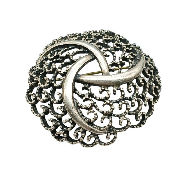 Vintage Silver Filigree Brooch Pin With Intricate Design - Picture 3 of 3